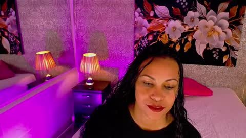 Snapshot of jazmin_shy chatting on 17, 9, 2025 Nice jazmin My schedule is from 6am to 2pm Colombia time Monday to Saturday. online show from 17, 9, 2025