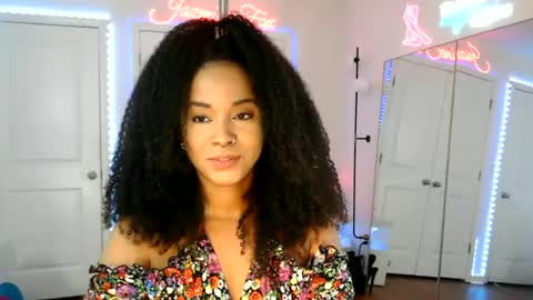 Snapshot of jazminefox chatting on 27, 6, 2026 Jazmine Fox online show from 27, 6, 2026