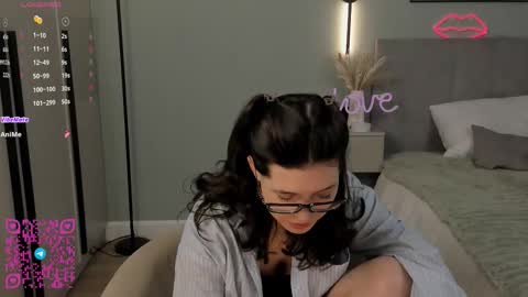 Mira the personal mirage D online show from 30, 9, 2025