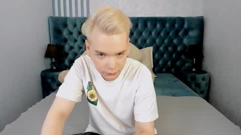 Snapshot of je_salvatore chatting on 4, 3, 2026 je_salvatore online show from 4, 3, 2026