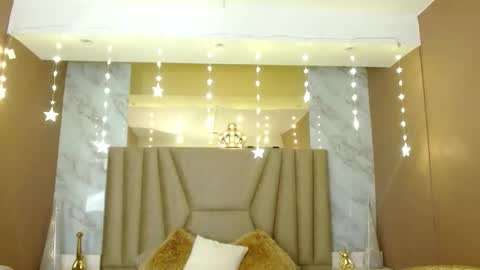 Bella online show from 12, 3, 2026