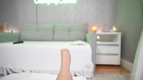 Bianca online show from 12, 2, 2025