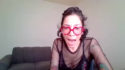 Snapshot of jeanneduval8888 chatting on 27, 5, 2026 jeanneduval8888 online show from 27, 5, 2026