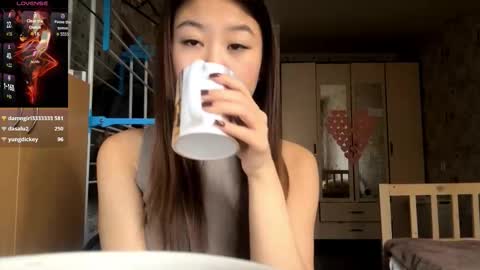 jeannettavidro online show from 2, 11, 2025