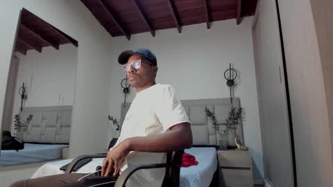 Snapshot of jeffrey_cottom chatting on 1, 11, 2025 Jeff online show from 1, 11, 2025