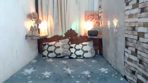 Snapshot of jellow21inchcock chatting on 25, 1, 2025 KYLAHARDFUCKER online show from 25, 1, 2025