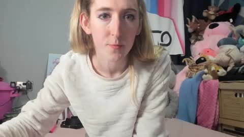 JenbyDoll online show from 6, 1, 2025