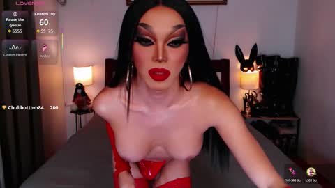 Queen Jenifer online show from 25, 10, 2025