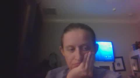 love me for who i am...I have a pussy so i make the rules... online show from 1, 4, 2026