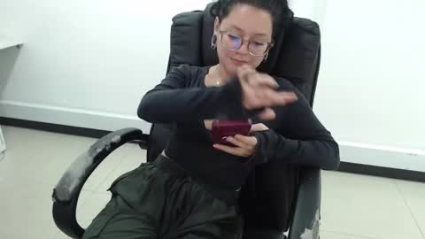 Snapshot of jenn_cg chatting on 27, 2, 2026 jenn online show from 27, 2, 2026