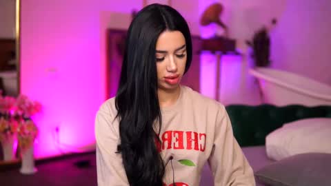 jenna_day online show from 7, 3, 2025