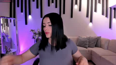 Jenna Olson  online show from 19, 2, 2025