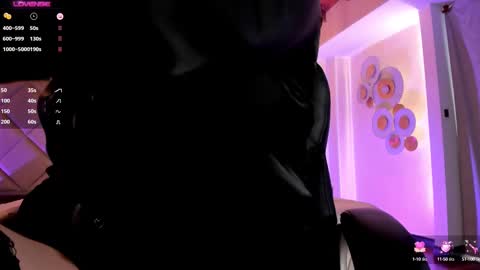 Jenna Olson  online show from 4, 3, 2025