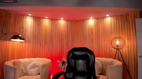 Jenna Olson  online show from 27, 9, 2025