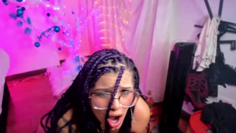 follow me in me  IG jenndy971 online show from 28, 12, 2024