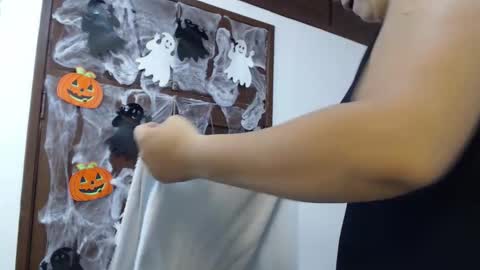 jenner_madison online show from 2, 11, 2025