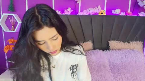 Snapshot of jenner_mills chatting on 14, 12, 2024 Jenner online show from 14, 12, 2024
