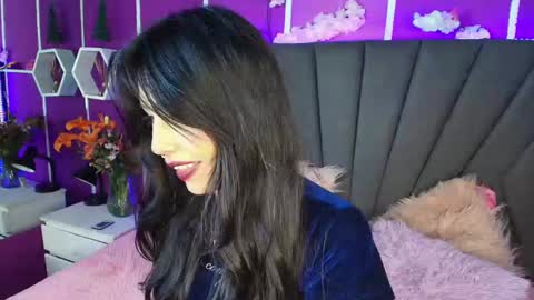 Snapshot of jenner_mills chatting on 15, 12, 2024 Jenner online show from 15, 12, 2024