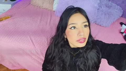 Snapshot of jenner_mills chatting on 17, 12, 2024 Jenner online show from 17, 12, 2024
