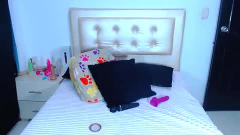 jenn online show from 31, 12, 2024