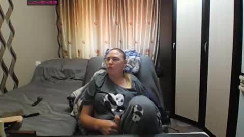 Snapshot of jennideep chatting on 6, 6, 2026 JenniDeep online show from 6, 6, 2026