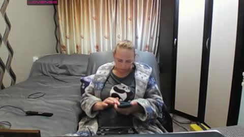 Snapshot of jennideep chatting on 8, 6, 2026 JenniDeep online show from 8, 6, 2026