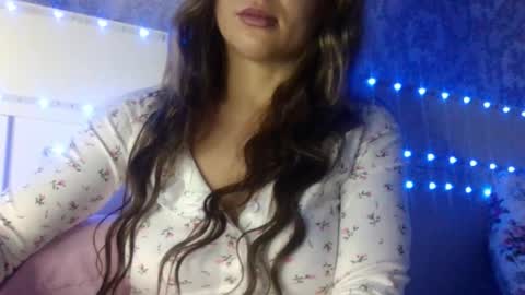 Jennifer online show from 6, 3, 2025