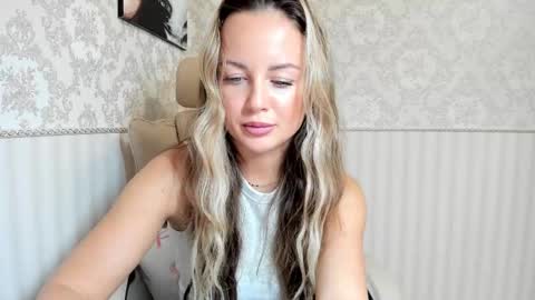 Jennifer online show from 31, 10, 2025