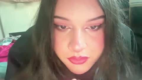 jennifer_robbie online show from 8, 11, 2025