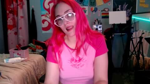 Snapshot of jennifergwen chatting on 31, 10, 2025 Jennifer Gwen online show from 31, 10, 2025