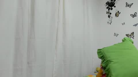 Snapshot of jenniferloveyou chatting on 4, 12, 2024 jenniferloveyou online show from 4, 12, 2024