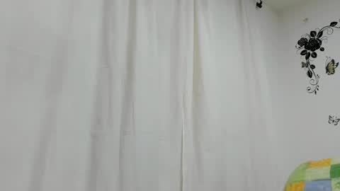 Snapshot of jenniferloveyou chatting on 15, 12, 2024 jenniferloveyou online show from 15, 12, 2024