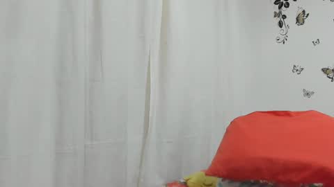 Snapshot of jenniferloveyou chatting on 20, 1, 2025 jenniferloveyou online show from 20, 1, 2025