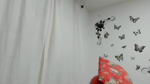 Snapshot of jenniferloveyou chatting on 21, 1, 2025 jenniferloveyou online show from 21, 1, 2025