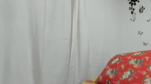 Snapshot of jenniferloveyou chatting on 5, 3, 2025 jenniferloveyou online show from 5, 3, 2025