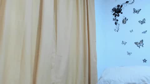 Snapshot of jenniferloveyou chatting on 17, 9, 2025 jenniferloveyou online show from 17, 9, 2025