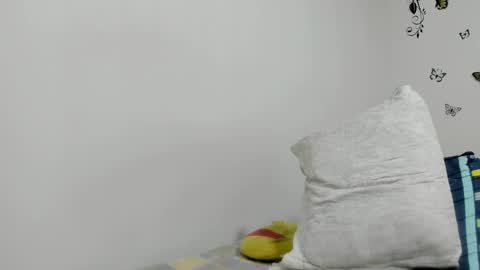 jenniferloveyou online show from 2, 4, 2026