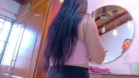 Jennifer vega  online show from 7, 4, 2026