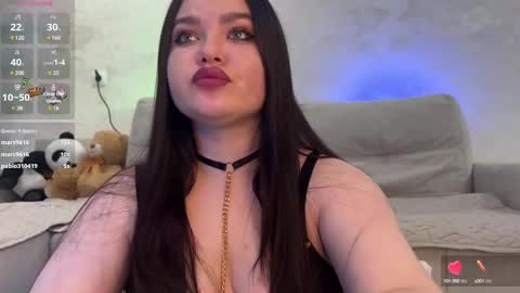 Snapshot of jennisxcharming chatting on 6, 12, 2024 Mila online show from 6, 12, 2024