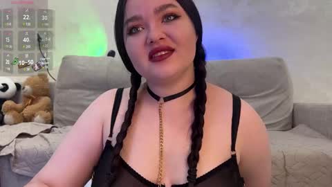 Snapshot of jennisxcharming chatting on 8, 12, 2024 Mila online show from 8, 12, 2024