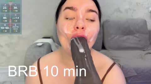 Snapshot of jennisxcharming chatting on 25, 12, 2024 Mila online show from 25, 12, 2024