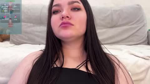 Snapshot of jennisxcharming chatting on 29, 12, 2024 Mila online show from 29, 12, 2024