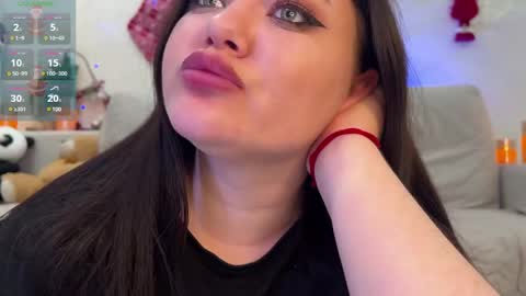Snapshot of jennisxcharming chatting on 13, 1, 2025 Mila online show from 13, 1, 2025