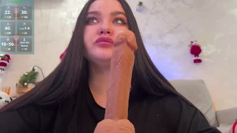Snapshot of jennisxcharming chatting on 15, 1, 2025 Mila online show from 15, 1, 2025