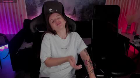 Jenny NO Nude online show from 11, 1, 2025