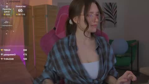 Jenny NO Nude online show from 18, 4, 2026