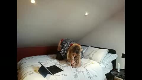 Snapshot of jennyjay800800 chatting on 16, 2, 2026 Jenny Jay online show from 16, 2, 2026