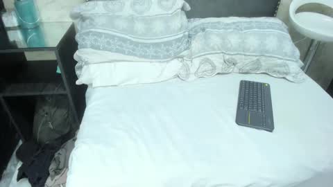 Matias Jeong  online show from 5, 2, 2026