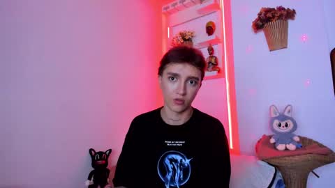 jero independent model online show from 27, 10, 2025