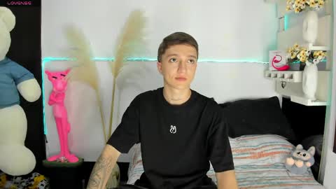 Snapshot of jeremy_salvatore_ chatting on 22, 5, 2026 jero independent model online show from 22, 5, 2026